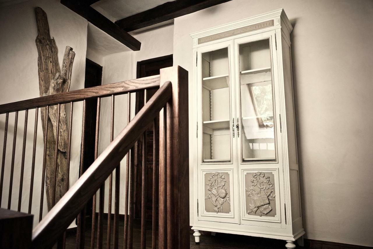 Chambres D'Hotes Des Lodges De La Cascade Yenne Ngoại thất bức ảnh