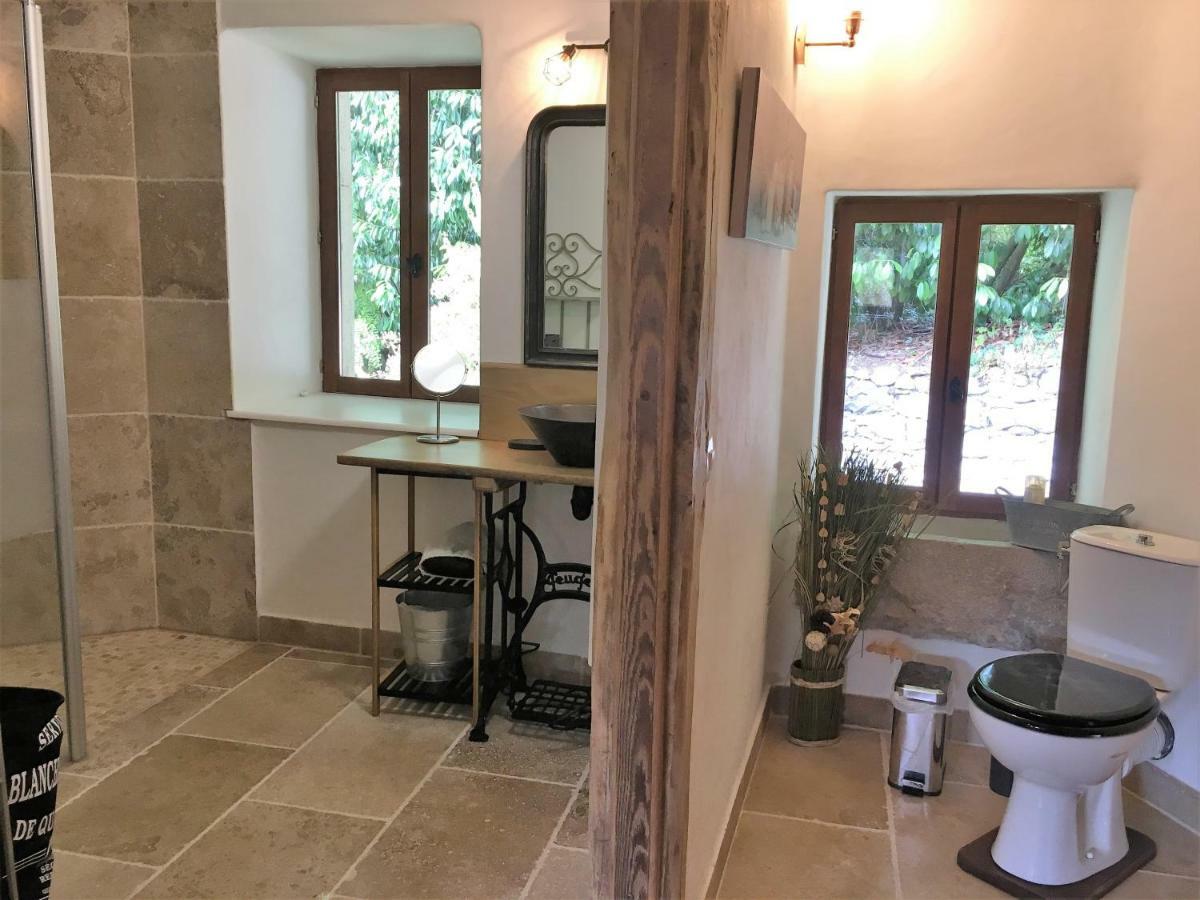 Chambres D'Hotes Des Lodges De La Cascade Yenne Ngoại thất bức ảnh
